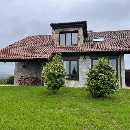 El Prau Del Urogallo Holiday home *